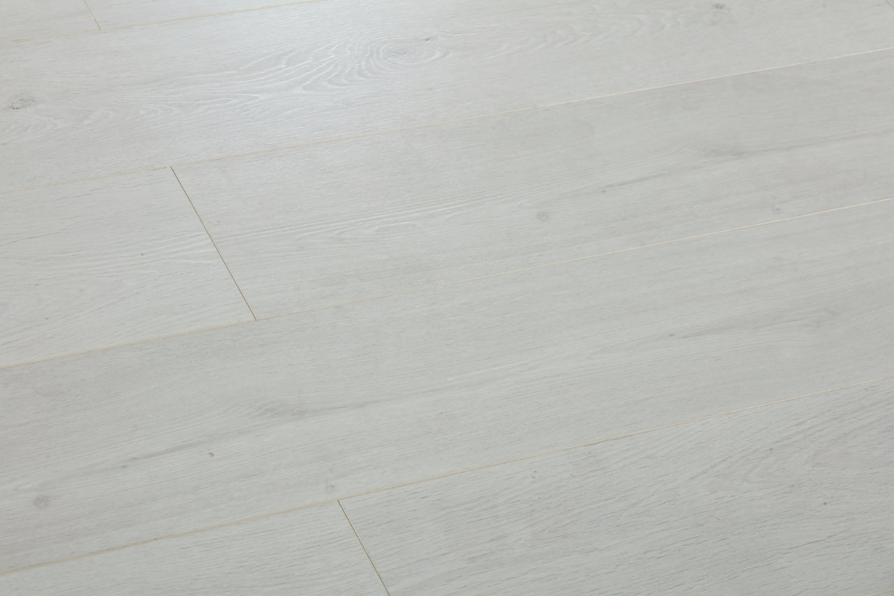 12mm 1.897sqm Sliver Grey Standard Laminate Flooring 157
